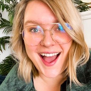 Meet your Posher, Alana